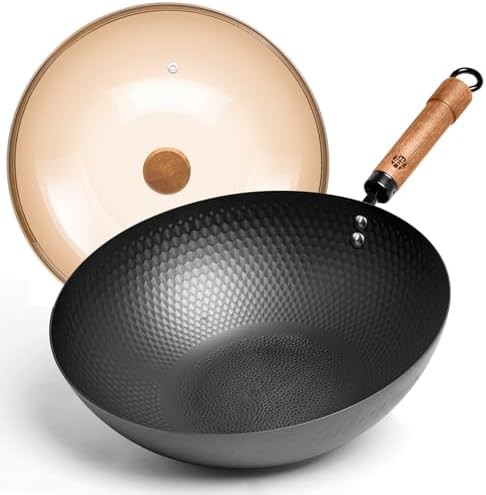 Hammered carbon steel stir fry pan with lid