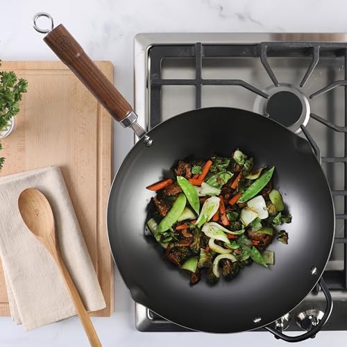 Carbon steel wok with walnut handle — photo 3